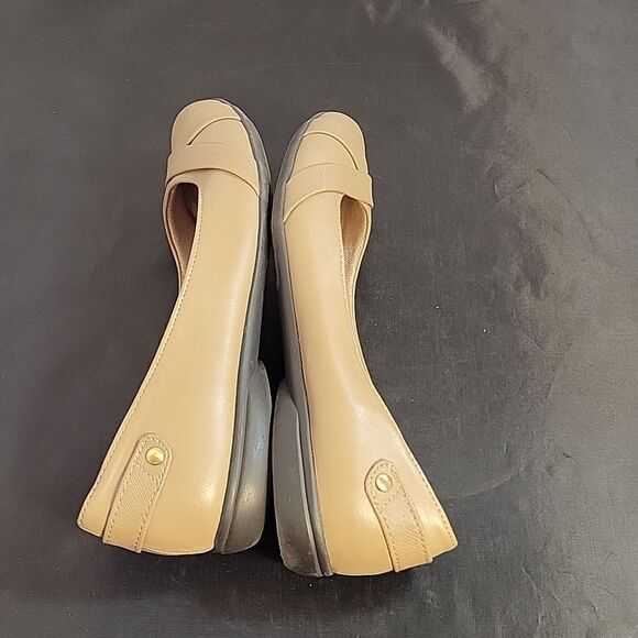 LIFETRIDE SIMPLY COMFORT ADALENE ROUND TOE SLIP-ON WOMEN"S FLAT - Picture 10 of 13